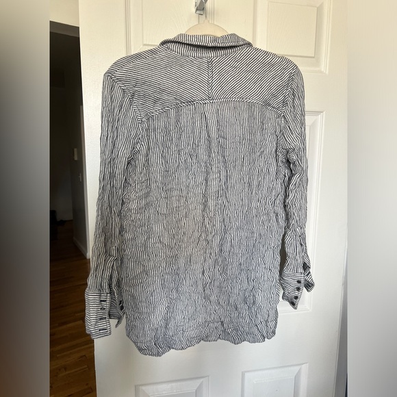 We The Free Navy and White Striped V-Neck Tunic - Picture 2 of 2